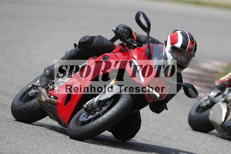 /27 12.06.2025 Ducati Schweiz Trackday Warmup  ADR/gruen-vert/ohne